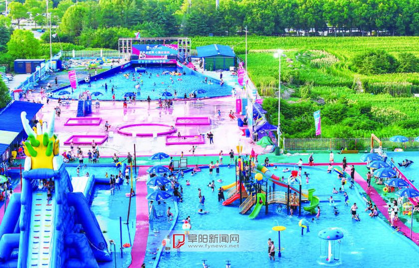 夏日水狂欢，水上乐园激活消费热潮